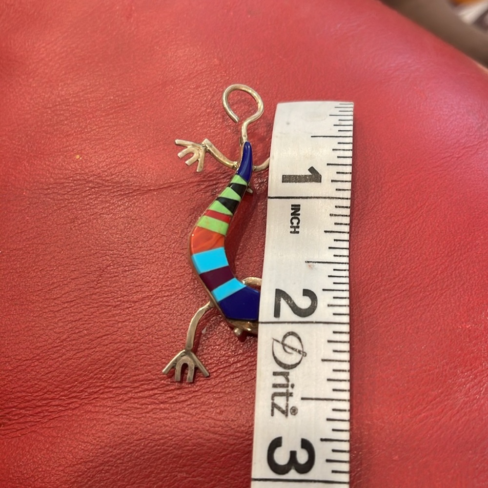 Sterling silver gecko pin - Picture 3 of 3
